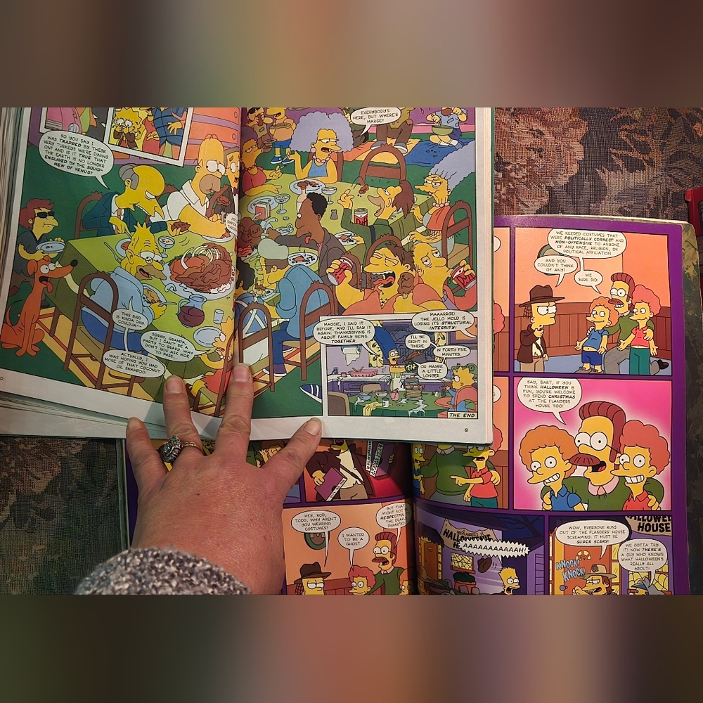 Simpsons Comics Collection - Multicolor - Picture 4 of 4